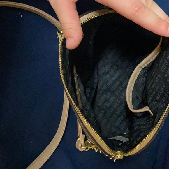 Steve Madden crossbody purse - Picture 3 of 6